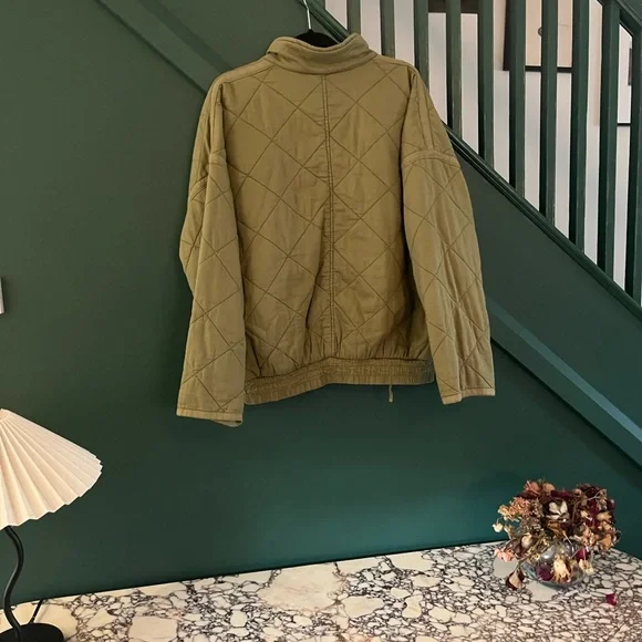 GAP Quilted Jacket - Picture 8 of 8